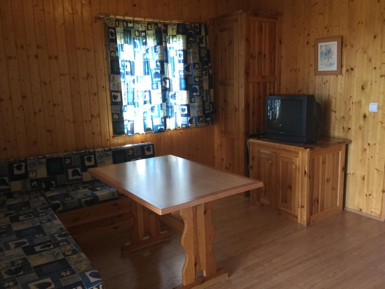Отель Casitas Cinco Castanos Канделарио Экстерьер фото